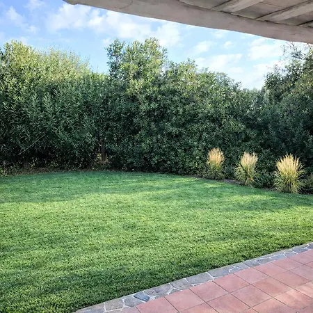 Apartment With Veranda Near Stintino